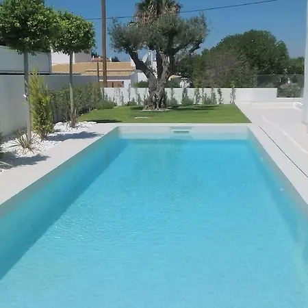 빌라 New Amazing In Albufeira